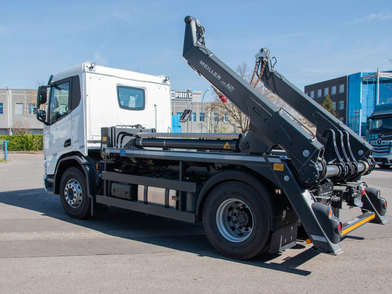 DAF XD 410 FA Meiller Absetzkipper DAF XD 410 FA Meiller Absetzkipper - Skip loader truck: picture 5 DAF XD 410 FA Meiller Absetzkipper DAF XD 410 FA Meiller Absetzkipper - Skip loader truck: picture 5