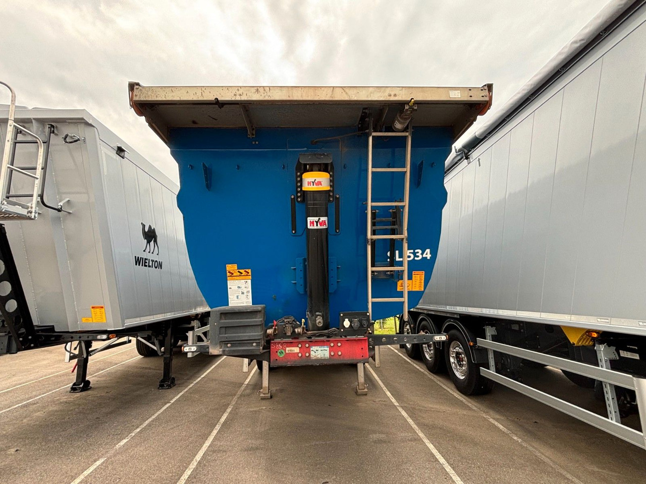 Wielton Strong Master 3-Achs-Kippsattelauflieger 33 cbm Wielton Strong Master 3-Achs-Kippsattelauflieger 33 cbm - Tipper semi-trailer: picture 4 Wielton Strong Master 3-Achs-Kippsattelauflieger 33 cbm Wielton Strong Master 3-Achs-Kippsattelauflieger 33 cbm - Tipper semi-trailer: picture 4