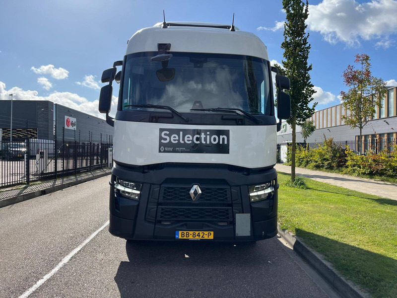 Renault T-13 EVO 480 T4X2, SELECTION, SLEEPERCAB - Tractor unit: picture 4 Renault T-13 EVO 480 T4X2, SELECTION, SLEEPERCAB - Tractor unit: picture 4