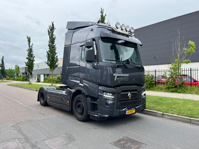 Renault T-13 Evo SC 480 T4x2, Sleeper Cabine, Airco, Nav, Bluetooth - Tractor unit: picture 1 Renault T-13 Evo SC 480 T4x2, Sleeper Cabine, Airco, Nav, Bluetooth - Tractor unit: picture 1