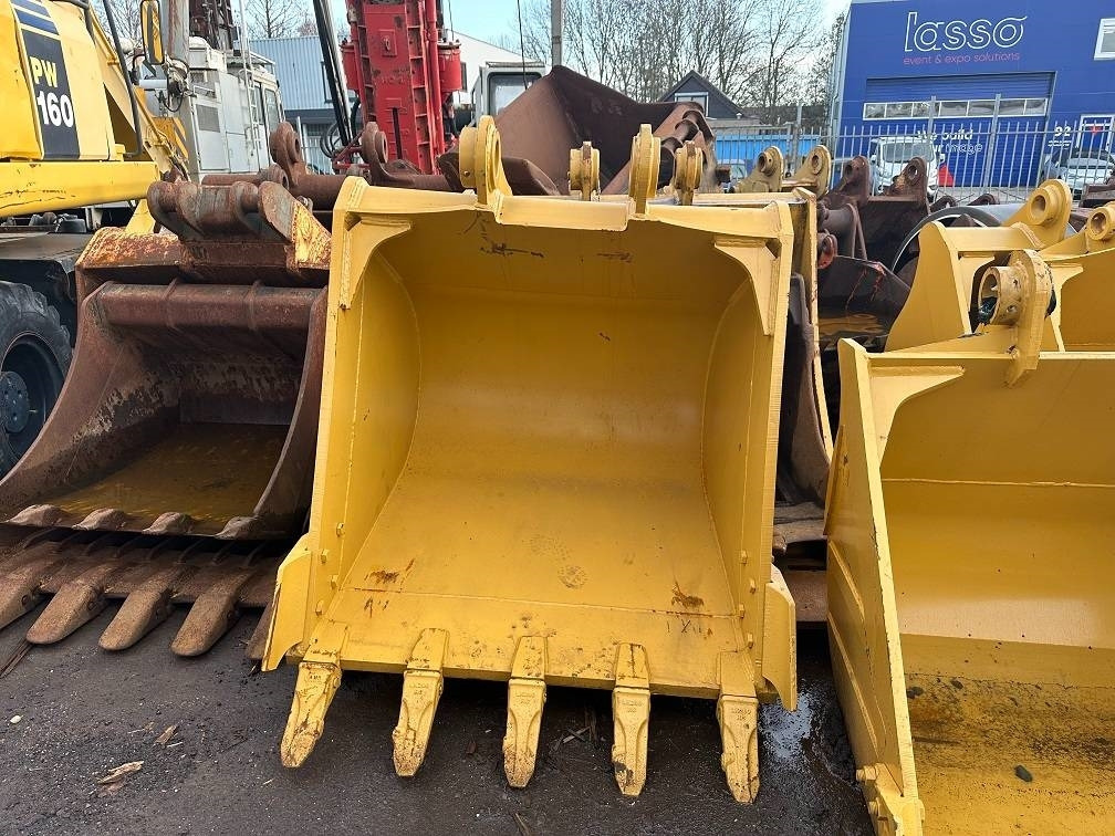 CAT 330 bucket UNUSED - Bucket for Construction machinery: picture 3 CAT 330 bucket UNUSED - Bucket for Construction machinery: picture 3