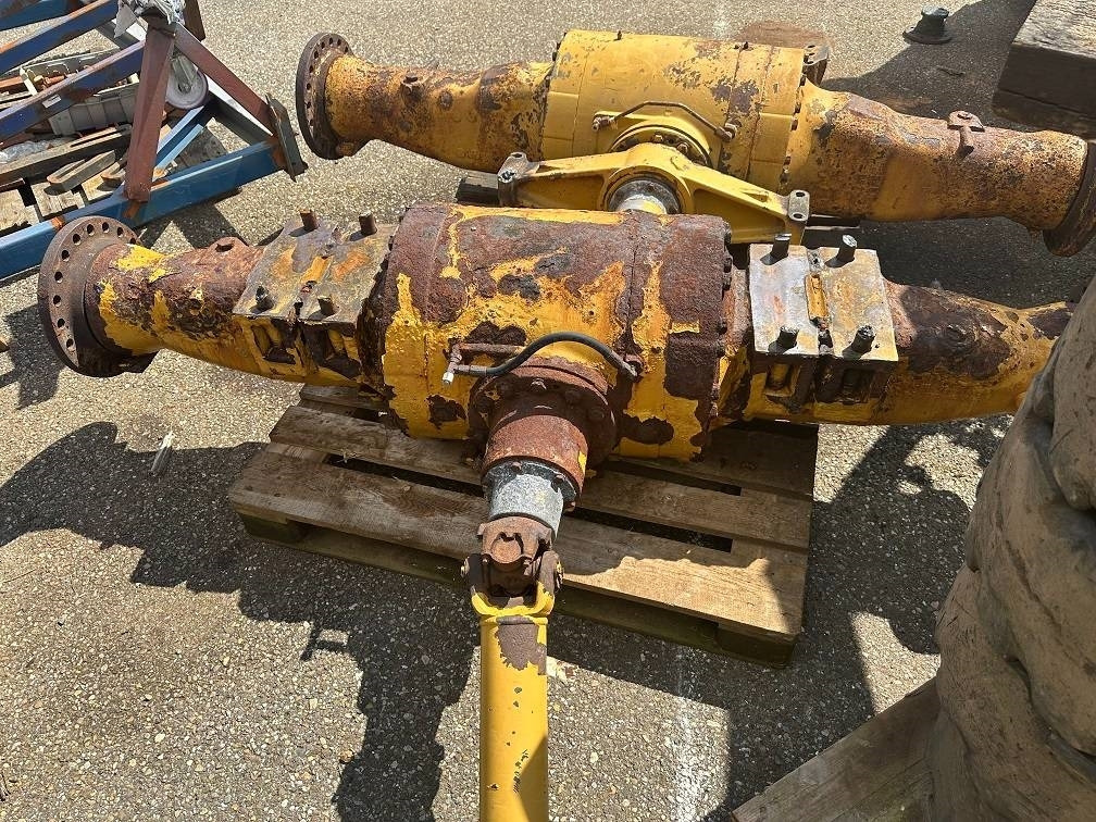 CAT 950 G front axel - Axle and parts for Construction machinery: picture 1 CAT 950 G front axel - Axle and parts for Construction machinery: picture 1