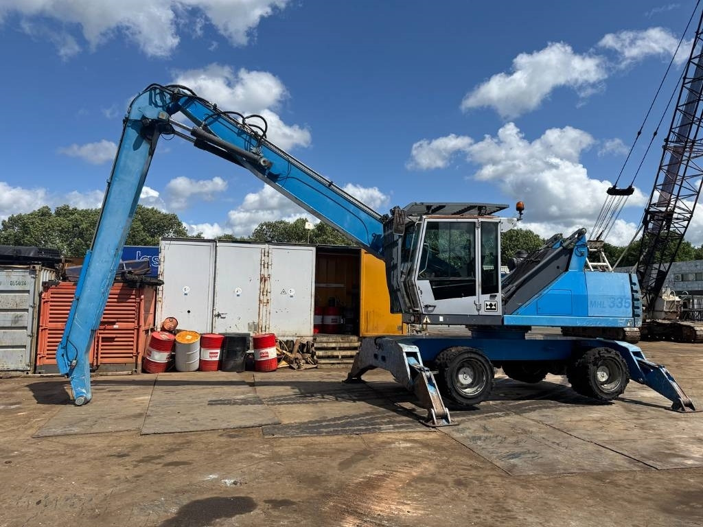 Fuchs MHL 335 - Waste/ Industry handler: picture 1 Fuchs MHL 335 - Waste/ Industry handler: picture 1