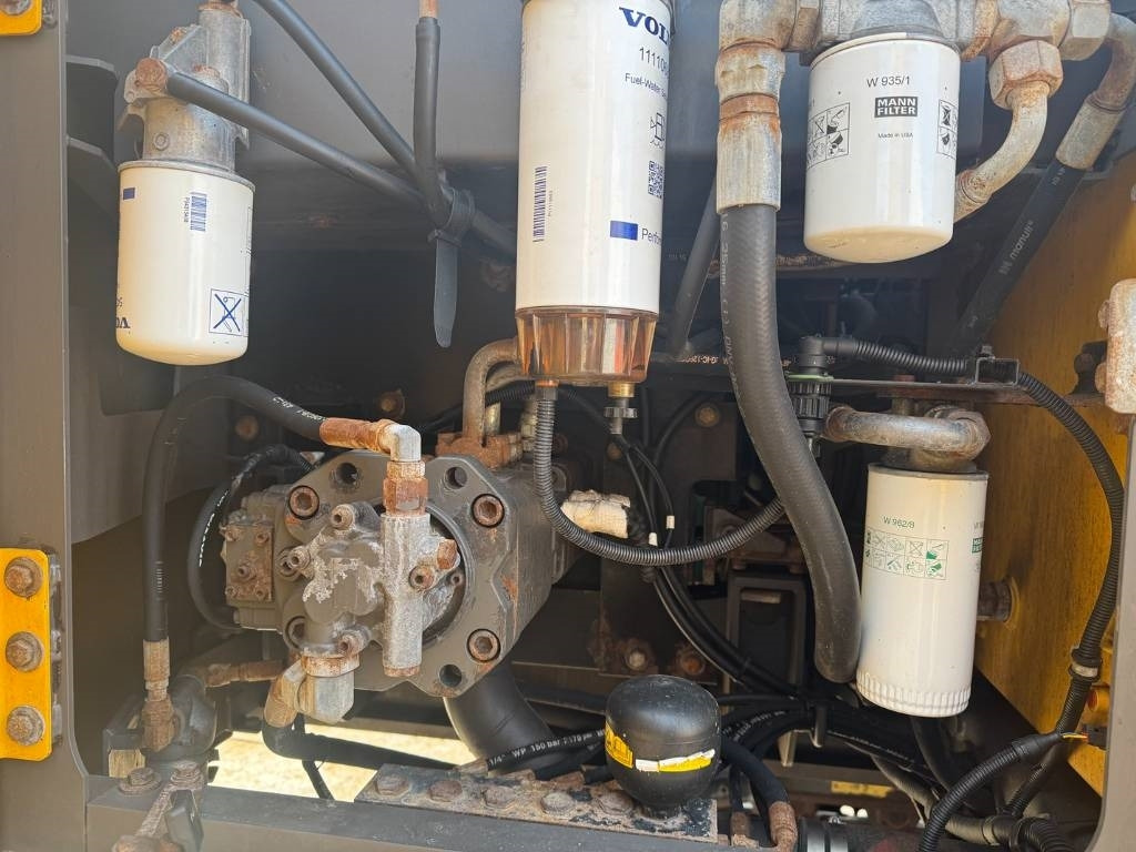 Crawler excavator Volvo EC 160 EL ( 3.451 HOURS ORIGINAL ): picture 16