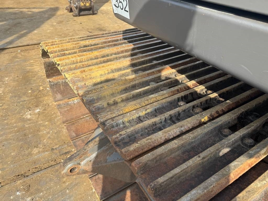 Crawler excavator Volvo EC 160 EL ( 3.451 HOURS ORIGINAL ): picture 13