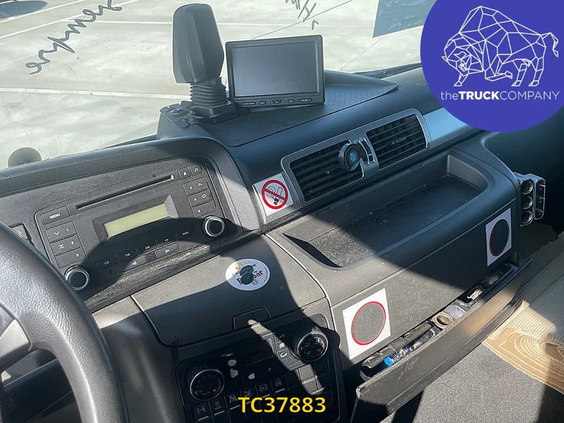 MAN TGL 220 - Curtainsider truck: picture 4 MAN TGL 220 - Curtainsider truck: picture 4