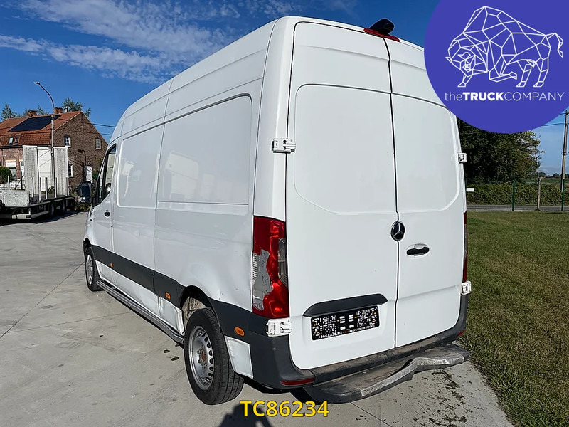 Mercedes-Benz E-Sprinter L2H2 41kWh - Panel van, Electric van: picture 3 Mercedes-Benz E-Sprinter L2H2 41kWh - Panel van, Electric van: picture 3