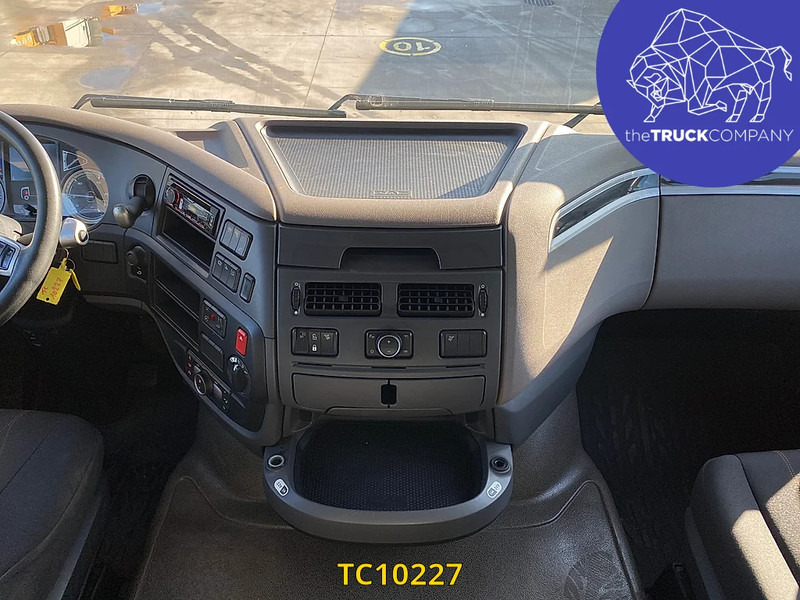 DAF XF 480 - Tractor unit: picture 3 DAF XF 480 - Tractor unit: picture 3
