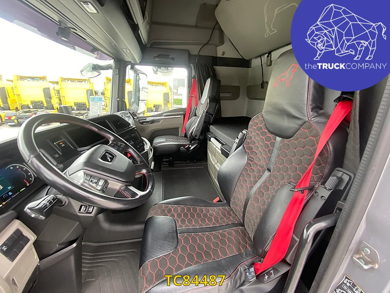 MAN TGX 510 - Tractor unit: picture 5 MAN TGX 510 - Tractor unit: picture 5