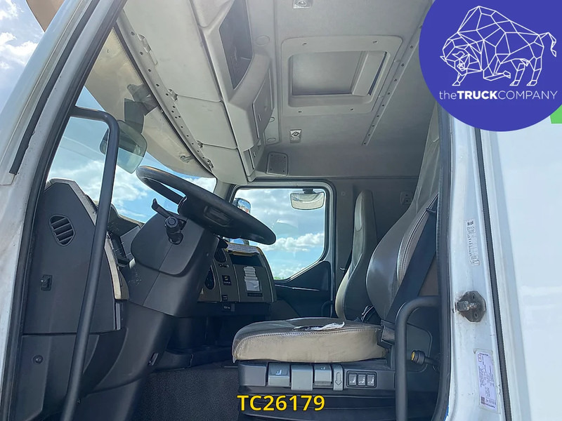 Renault Premium 460 DXI - Tractor unit: picture 5 Renault Premium 460 DXI - Tractor unit: picture 5