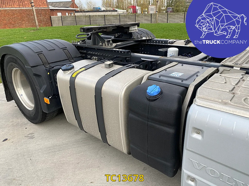 Tractor unit Volvo FH 500: picture 13