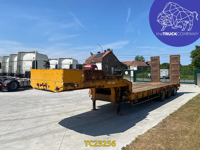 Verem - Low loader semi-trailer: picture 1 Verem - Low loader semi-trailer: picture 1