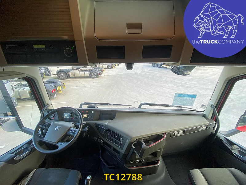 Curtainsider truck Volvo FH 500: picture 20