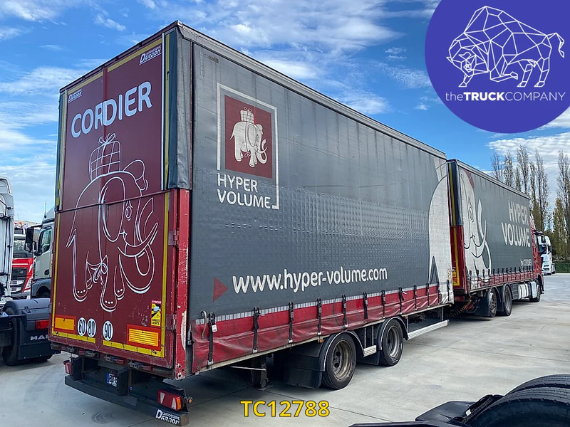 Curtainsider truck Volvo FH 500: picture 9