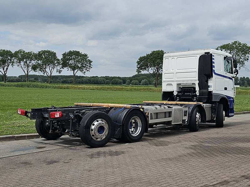 DAF XF 460 8X2 MAN. INT. ADR - Cab chassis truck: picture 3 DAF XF 460 8X2 MAN. INT. ADR - Cab chassis truck: picture 3