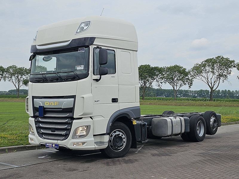 DAF XF 480 SSC 6X2 FAR INTARDER - Cab chassis truck: picture 2 DAF XF 480 SSC 6X2 FAR INTARDER - Cab chassis truck: picture 2