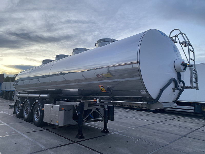 ETA SR3A FOODSTUFF MILK - Tank semi-trailer: picture 3 ETA SR3A FOODSTUFF MILK - Tank semi-trailer: picture 3