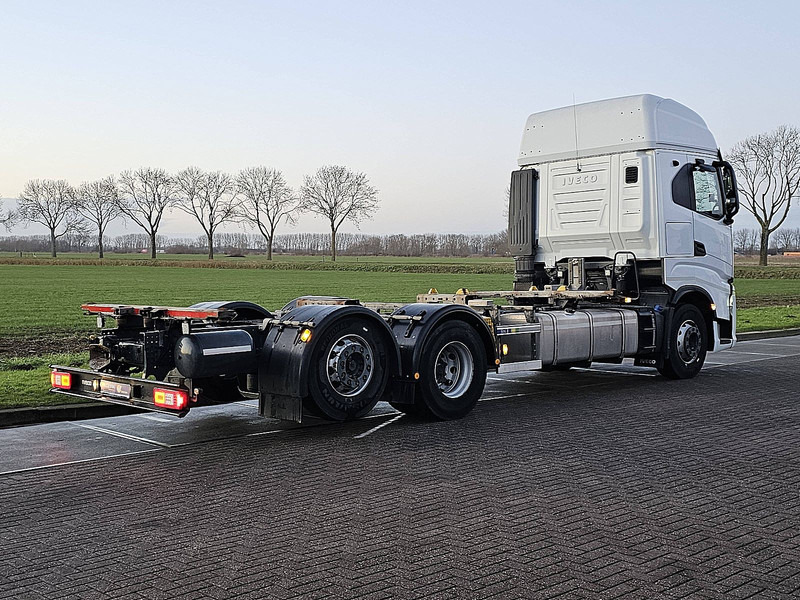 Iveco S-WAY AS440S51 - Container transporter/ Swap body truck: picture 3 Iveco S-WAY AS440S51 - Container transporter/ Swap body truck: picture 3