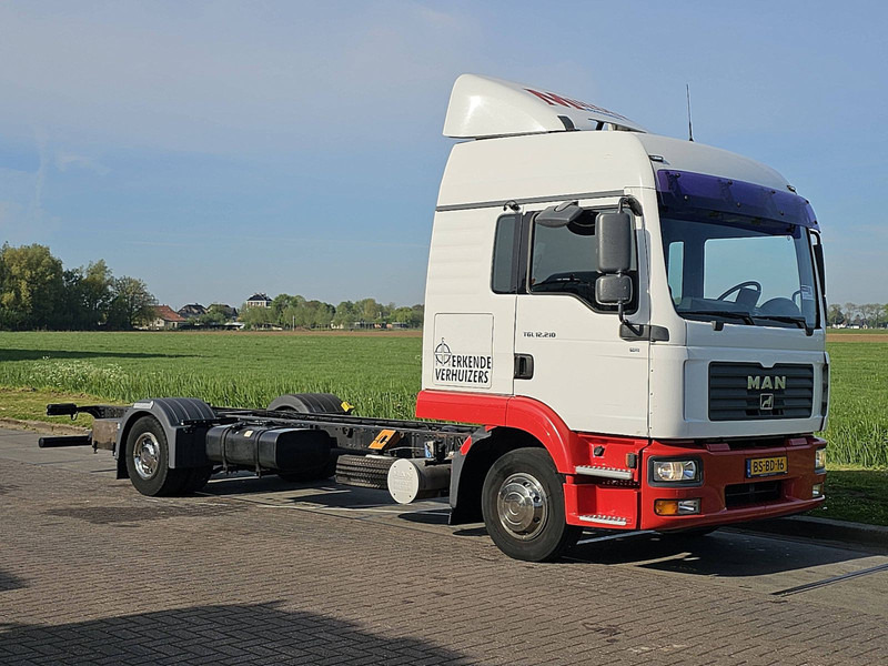 MAN 12.210 TGL LX AIRCO 245TKM - Cab chassis truck: picture 5 MAN 12.210 TGL LX AIRCO 245TKM - Cab chassis truck: picture 5