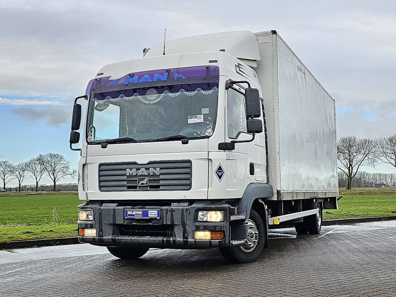 MAN 12.240 TGL - Box truck: picture 1 MAN 12.240 TGL - Box truck: picture 1