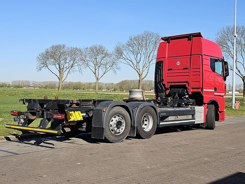 MAN 26.470 TGX GX 6X2-4 STEER AXLE - Container transporter/ Swap body truck: picture 3 MAN 26.470 TGX GX 6X2-4 STEER AXLE - Container transporter/ Swap body truck: picture 3