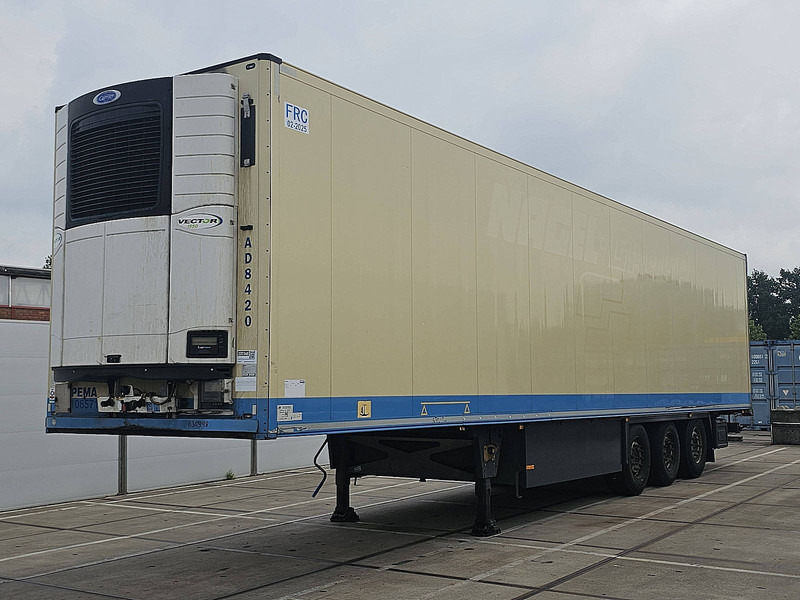 Schmitz Cargobull SKO 24 EURO MEATRAIL - Refrigerator semi-trailer: picture 1 Schmitz Cargobull SKO 24 EURO MEATRAIL - Refrigerator semi-trailer: picture 1