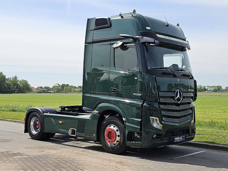 Mercedes-Benz ACTROS 1863 GIGA SOLOSTAR ADR - Tractor unit: picture 5 Mercedes-Benz ACTROS 1863 GIGA SOLOSTAR ADR - Tractor unit: picture 5
