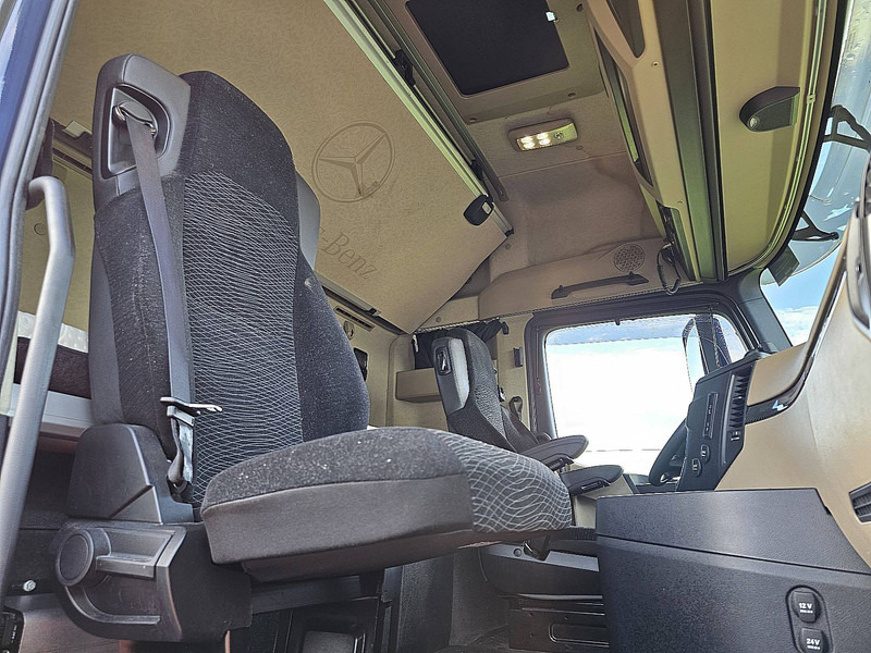 Tractor unit Mercedes-Benz ACTROS 2663 LS 6X4 RETARDER BIGSP.: picture 7