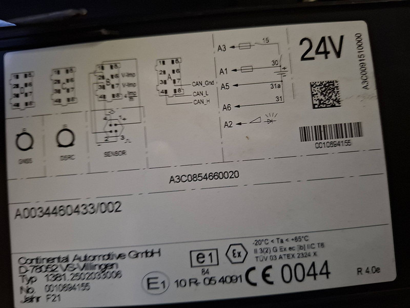 Tractor unit Mercedes-Benz ACTROS 2663 LS 6X4 RETARDER BIGSP.: picture 17