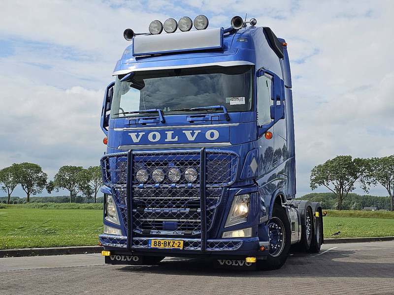 Volvo FH 460 XL 6X2 SPECIAL SHOW - Tractor unit: picture 1 Volvo FH 460 XL 6X2 SPECIAL SHOW - Tractor unit: picture 1