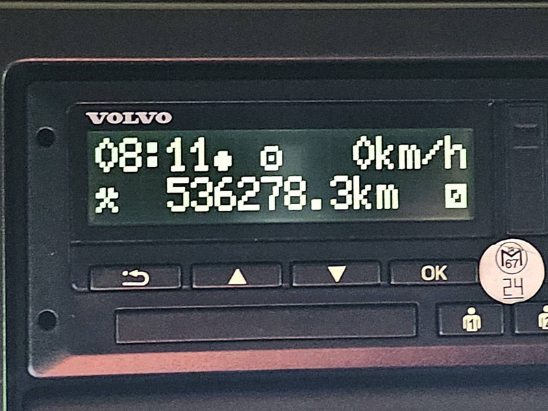 Tractor unit Volvo FH 500 I-SAVE LED 2X TANK: picture 9 Tractor unit Volvo FH 500 I-SAVE LED 2X TANK: picture 9