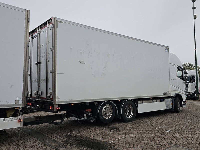 Volvo FH 460 - Refrigerator truck: picture 3 Volvo FH 460 - Refrigerator truck: picture 3