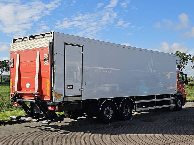 Volvo FM 11.330 6X2 FRIGOBL. LIFT - Refrigerator truck: picture 3 Volvo FM 11.330 6X2 FRIGOBL. LIFT - Refrigerator truck: picture 3