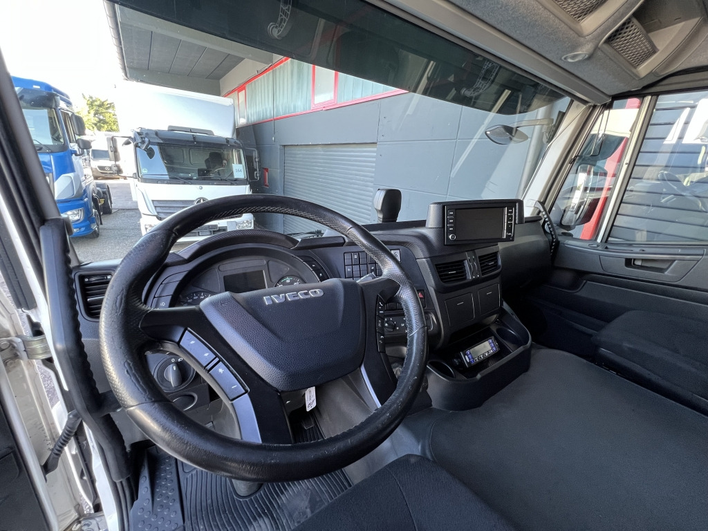 Iveco Stralis AD190S31 Klima ACC Carrier Supra 1050 - Refrigerator truck: picture 2 Iveco Stralis AD190S31 Klima ACC Carrier Supra 1050 - Refrigerator truck: picture 2
