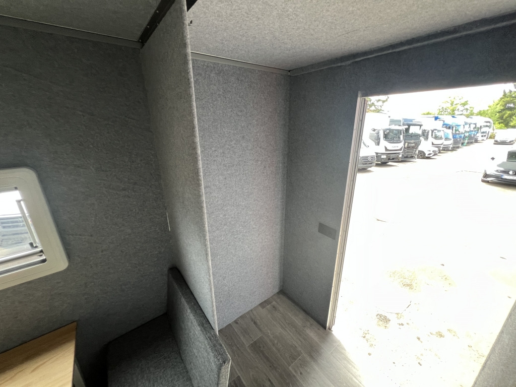 Iveco Daily 35S14 Klima Orig.127'km Küche Doppelbett - Other machinery: picture 2 Iveco Daily 35S14 Klima Orig.127'km Küche Doppelbett - Other machinery: picture 2