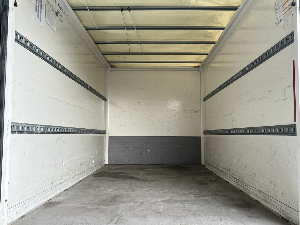 VW Crafter Maxi 4,35m Koffer+LBW Rückf.Kamera Klima - Box van: picture 2 VW Crafter Maxi 4,35m Koffer+LBW Rückf.Kamera Klima - Box van: picture 2