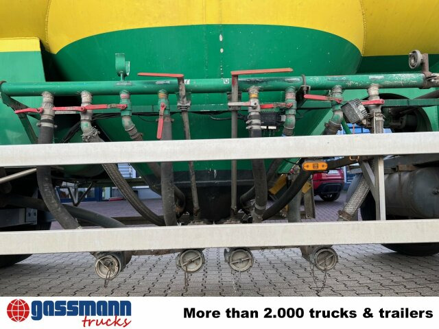 Feldbinder EUT 31.2 Silo-Anhänger, ca. 31m³, 4x Domdeckel - Tank trailer: picture 2 Feldbinder EUT 31.2 Silo-Anhänger, ca. 31m³, 4x Domdeckel - Tank trailer: picture 2