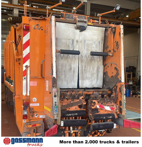 M21X2C mit Zöller Schüttung - Hook lift truck: picture 2 M21X2C mit Zöller Schüttung - Hook lift truck: picture 2