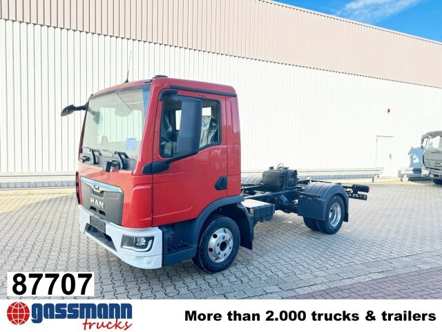 MAN TGL 8.190 4x2 BB CH, Nebenantrieb - Cab chassis truck: picture 1 MAN TGL 8.190 4x2 BB CH, Nebenantrieb - Cab chassis truck: picture 1