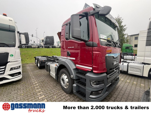 MAN TGS 26.440 6x2-4 LL CH, Lenk-/Liftachse, Navi, - Cab chassis truck: picture 2 MAN TGS 26.440 6x2-4 LL CH, Lenk-/Liftachse, Navi, - Cab chassis truck: picture 2