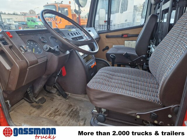 Mercedes-Benz 711 D 4x2 Doka, LF 8 - Fire truck: picture 2 Mercedes-Benz 711 D 4x2 Doka, LF 8 - Fire truck: picture 2