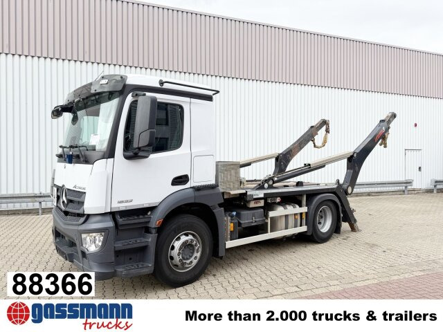 Mercedes-Benz Actros 1832 L 4x2, Navi, MultimediaCockpit, Funk - Skip loader truck: picture 1 Mercedes-Benz Actros 1832 L 4x2, Navi, MultimediaCockpit, Funk - Skip loader truck: picture 1