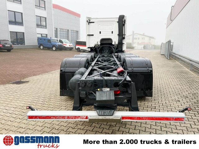 Cab chassis truck Mercedes-Benz Actros 3551 L 8x2/4, Vorlauflenkachse,: picture 11 Cab chassis truck Mercedes-Benz Actros 3551 L 8x2/4, Vorlauflenkachse,: picture 11