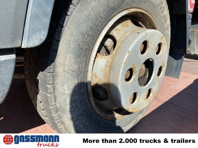 Mitsubishi Canter Fuso 7C15D 4x2, Wasserschaden! - Tipper body: picture 4 Mitsubishi Canter Fuso 7C15D 4x2, Wasserschaden! - Tipper body: picture 4