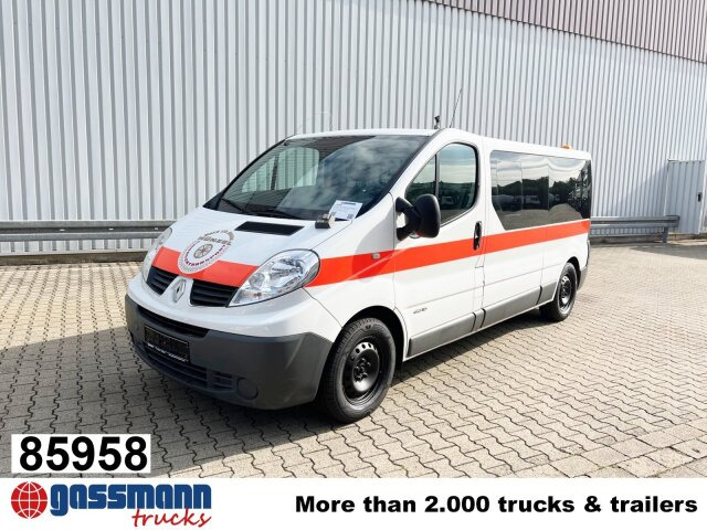 Renault Trafik 2.0 dCi115 4x2, Krankentransporter - Ambulance: picture 1 Renault Trafik 2.0 dCi115 4x2, Krankentransporter - Ambulance: picture 1
