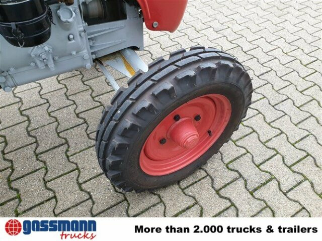 Traktor DL25 - Farm tractor: picture 4 Traktor DL25 - Farm tractor: picture 4