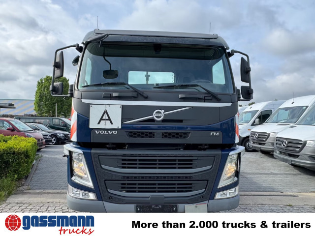 Volvo FM 370/410 6x2, Lenk-/Liftachse - Hook lift truck: picture 2 Volvo FM 370/410 6x2, Lenk-/Liftachse - Hook lift truck: picture 2