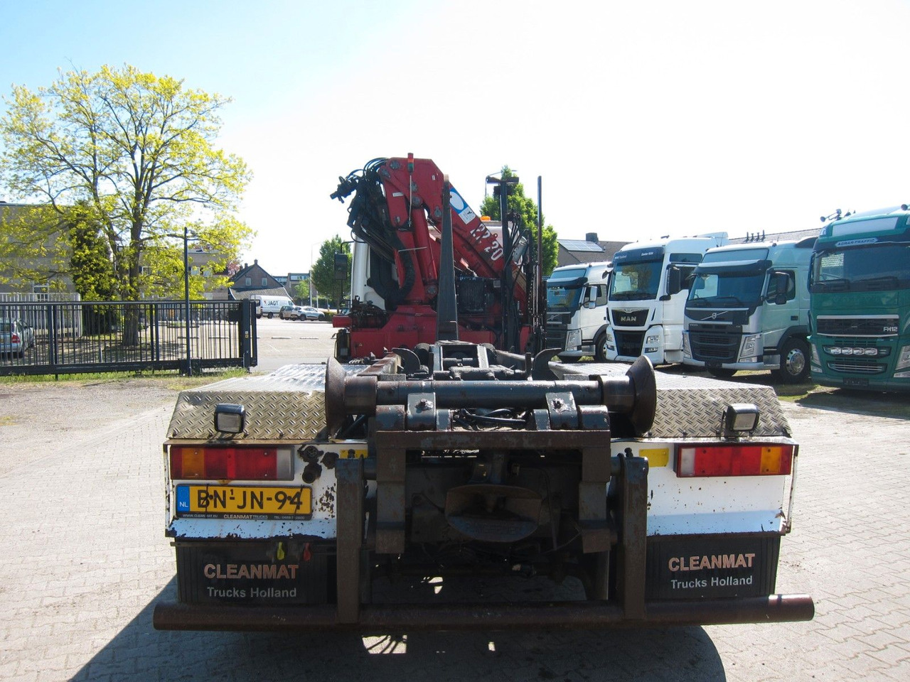 DAF CF 85 480 6x2 HMF 2220 3xhydr Remote Manual E3 - Hook lift truck, Crane truck: picture 5 DAF CF 85 480 6x2 HMF 2220 3xhydr Remote Manual E3 - Hook lift truck, Crane truck: picture 5