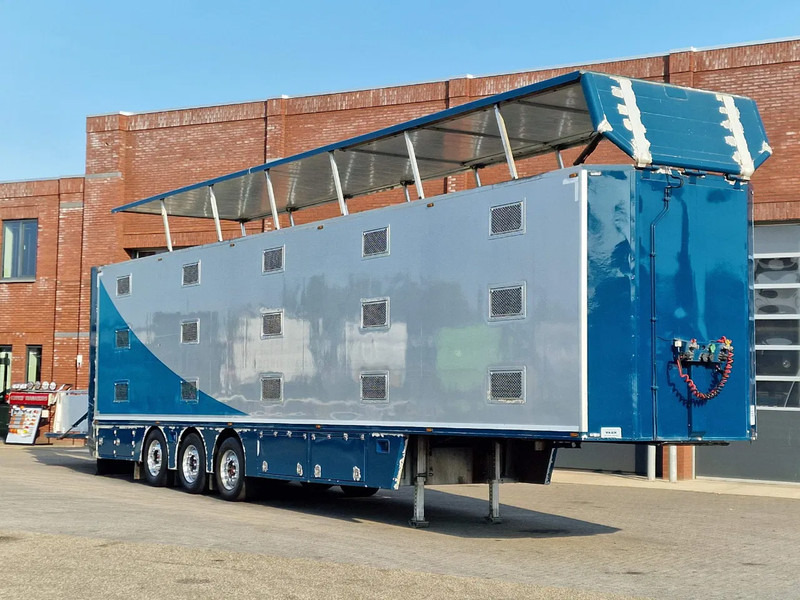 CUPPERS Boone construct - 3 deck livestock trailer - Ventilation - Loadlift - 2x steering axle - SAF - Livestock semi-trailer: picture 1 CUPPERS Boone construct - 3 deck livestock trailer - Ventilation - Loadlift - 2x steering axle - SAF - Livestock semi-trailer: picture 1