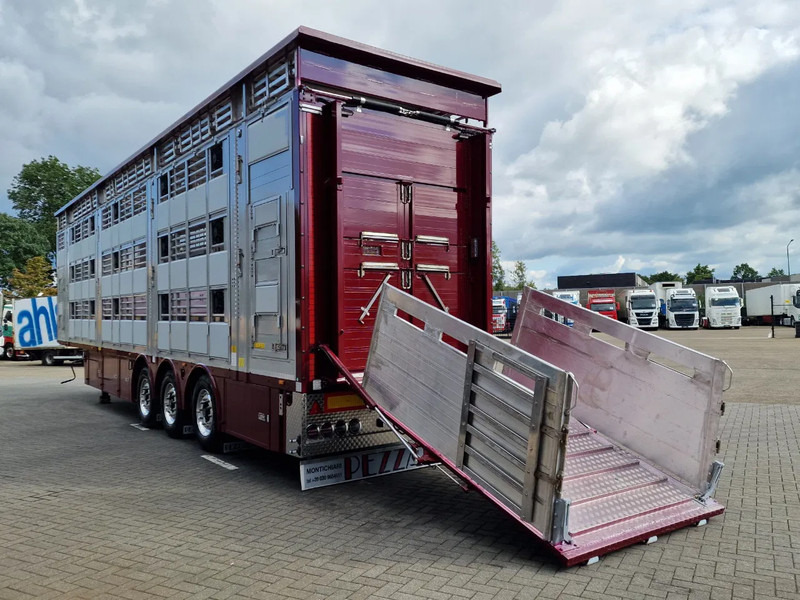 Pezzaioli New - 3 deck livestock 100M2 - Water & Ventilation - Lifting floors - Lifting roof - NEW 2025 - Livestock semi-trailer: picture 5 Pezzaioli New - 3 deck livestock 100M2 - Water & Ventilation - Lifting floors - Lifting roof - NEW 2025 - Livestock semi-trailer: picture 5